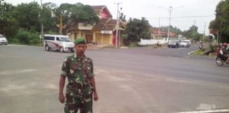 Danramil 429-10/Labuhan Maringgai Kapten Inf. Heriadi Gustian Laporkan Kondisi Terkini Lintas Pantai Timur, H-2 Tahun Baru 2020