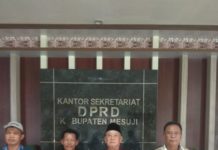 Lagi, Kades gedung Mulya di laporkan warga ke inspktorat dan DPRD