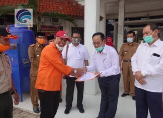 Bupati Loekman Terima Bantuan Ambulance Dari PT. Gula Putih Mataram (GPM)