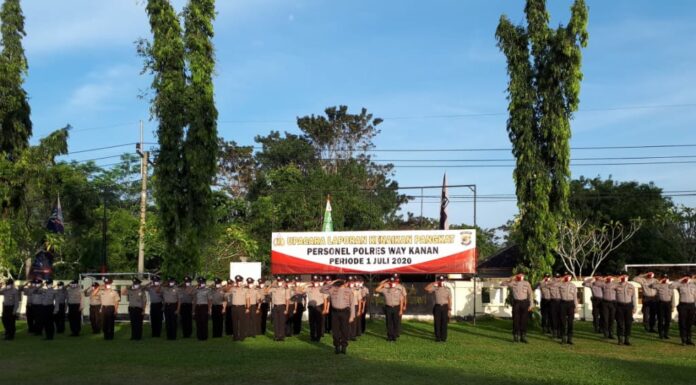Polres Way Kanan Gelar Upacara Kenaikan Pangkat personil