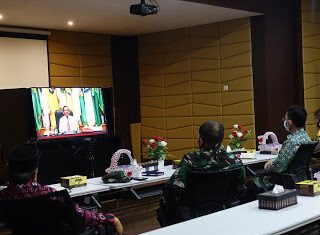 Pjs. Bupati Lampung Tengah Bersama Unsur Forkopimda Ikuti Rapat Kordinasi Bersama Kemendagri Tito Karnavian