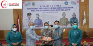 Pjs. Bupati Way Kanan Ir. Mulyadi Serahkan Kembali Kepemimpinan Way Kanan Pada H. Raden Adipati Surya, SH, MM