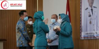 Bupati Way Kanan Raden Adipati Surya Hadiri Serah Terima NPT Pjs.