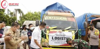 Sekda Saipul Hadiri Pelepasan Logistik, Minta Sopir Truk dan Pihak Keamanan Jalani Tugas Dengan Baik Sampai Logistik Tiba Dilokasi