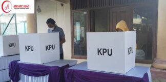 Pesta Demokrasi Pilkada Metro, Pairin Dan Djohan Turut ‘Nyoblos’