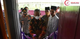 Wali Kota Metro Hadiri Peresmian Kantor SMSI