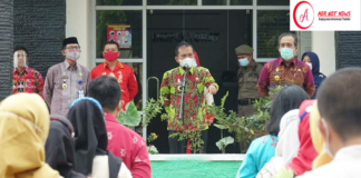 Sekda Nirlan Sidak Penegakan Disiplin Penerapan Prokes Di Inspektorat Lamteng