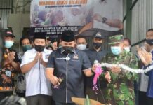 Ketua Komisi II DPRD Lampung Bantu Mesin Penggiling Jagung Untuk Warga