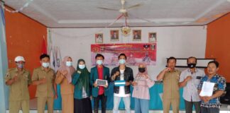 Mantap..! Mahasiswa KKN PDMD Universitas Lampung Gelar Sosialisasi Pembuatan Lampu Jalan Gratis Berbasis Tenaga Surya