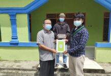 Kader HMI Lampung Timur beri bantuan Al Quran ke Masjid dan TPA