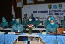 Ketua Tim Penggerak PKK Kabupaten Lampung Tengah Ny. Mardiana Musa Ahmad Hadiri Penutupan RAKERDA Tim Penggerak PKK Provinsi Lampung