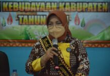 BUNDA PAUD LAMPUNG TENGAH TENGAH MARDIANA MUSA AHMAD MEMBUKA SECARA RESMI BIMBINGAN TEKNIS (BIMTEK) IMPLEMENTASI KESIAPAN BERSEKOLAH BAGI SATUAN PAUD SD KABUPATEN LAMPUNG TENGAH