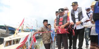 Dawam Rahardjo Ikut Serta Meriahkan Tasyakuran Laut
