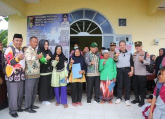 Bupati Pantau dan Hadiri Pelayanan Pencatatan Sipil di Desa Kali Pasir