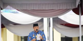 Azwar Hadi Bertindak Sebagai Inspektur Upacara Hut KORPRI ke-51