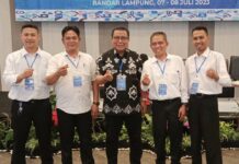 Ketua PWI Lamtim Muklis Dapat Predikat Lulusan Terbaik UKW Jenjang Madya