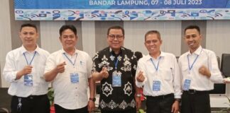 Ketua PWI Lamtim Muklis Dapat Predikat Lulusan Terbaik UKW Jenjang Madya