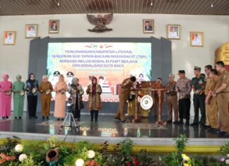 Bupati Lamteng Hadiri Peresmian 1000 Taman Bacaan