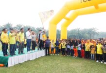 Bupati Lampung Tengah Lepas Pesrta Jalan Sehat di Segala Mider