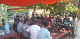 Polsek Batanghari Nuban Serap Aspirasi Warga Trisnomulyo Lewat Jum’at Curhat