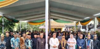 Ela-Azwar Hadi Bersama Ratusan Tokoh Adat Lampung Jalin Silaturahmi Di Rumah Kolam