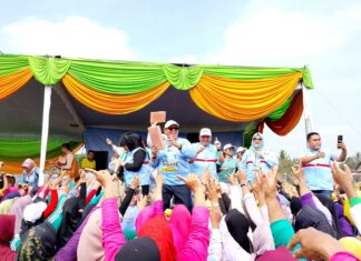 Masyarakat Kecamatan Pekalongan Antusias Sambut Ela-Azwar Hadi