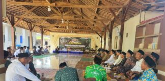 Kiyai Kampung Di Lamtim Dukung Ela-Azwar Hadi