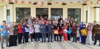 Sekda Lamtim Terima Aspirasi Tenaga Pendidik R4