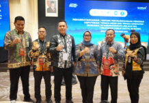 Bupati Lamtim Tandatangani Keputusan Bersama Percepatan Layanan Perizinan Tenaga Medis