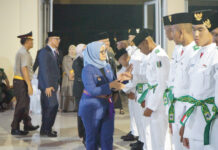 Bupati Ela Kukuhkan Anggota Paskibraka Lamtim