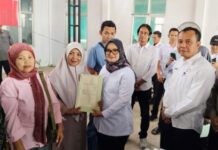 Bupati Ela Serahkan 514 Sertifikat Elektronik Desa Sumbergede Kec Sekampung