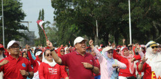 Meriahkan HUT RI ke-80 Pemkab Lamtim Gelar Jalan Sehat dan Senam Bersama